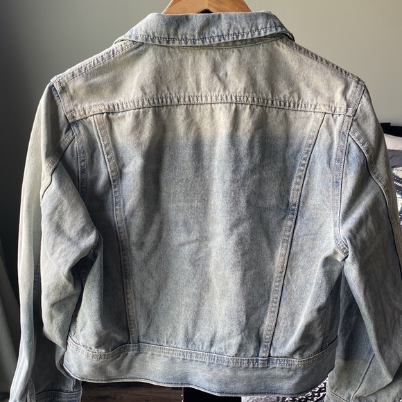 Beautiful Wilfred denim Jacket size L but fits small (small-med size) - Picture 4 of 8